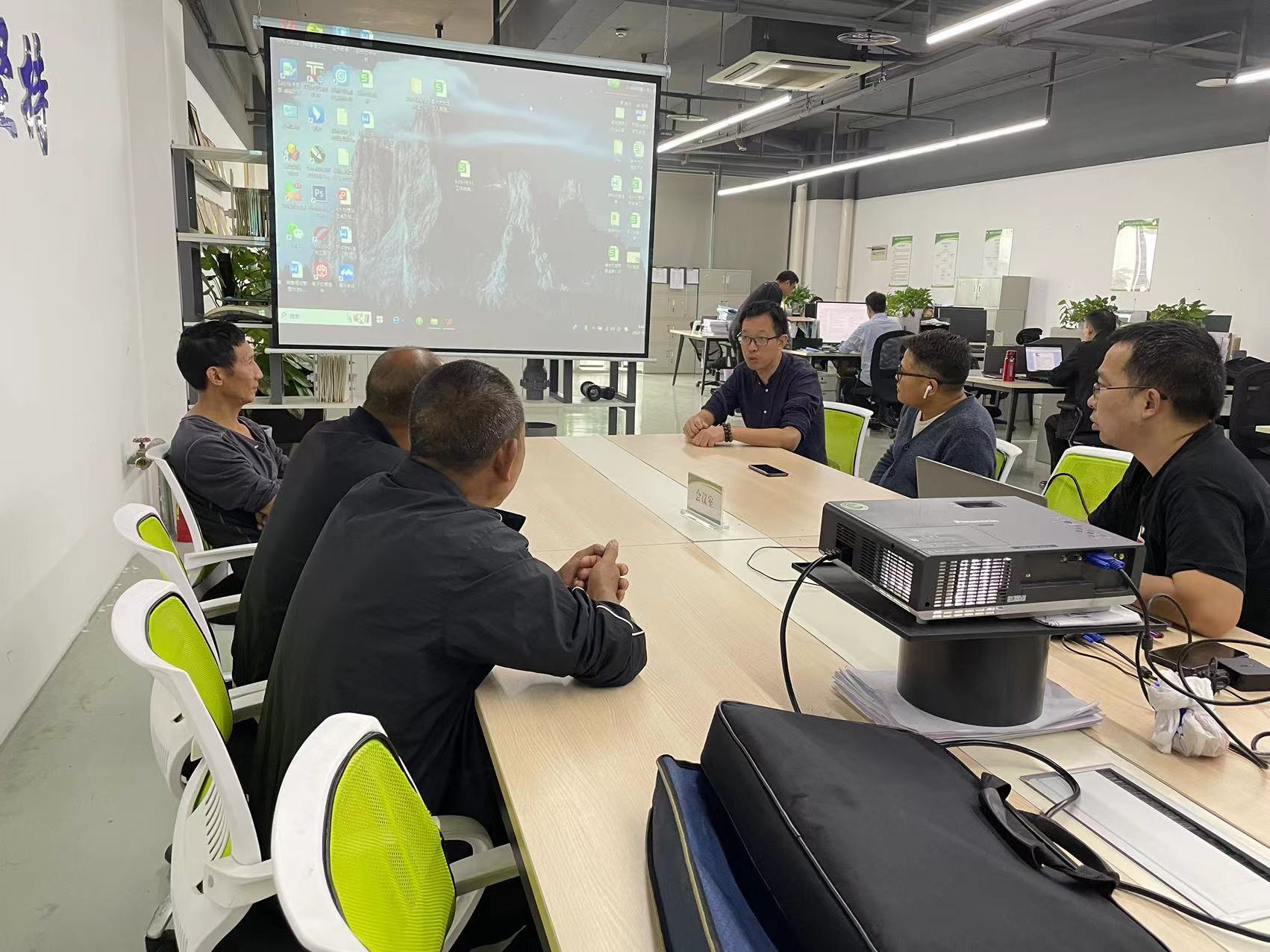 人到场 新到岗 安全培训不可少