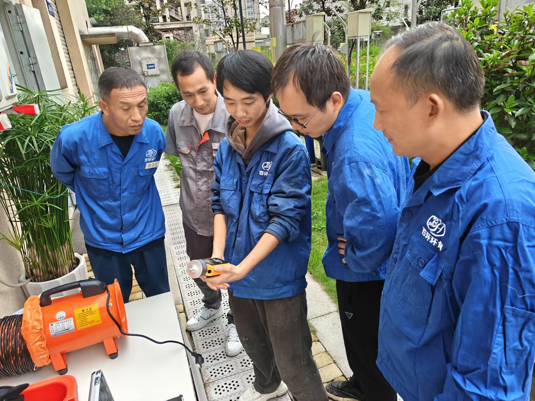 安全第一丨渝北人民医院及公卫中心歌乐山院区项目开展培训及应急演练