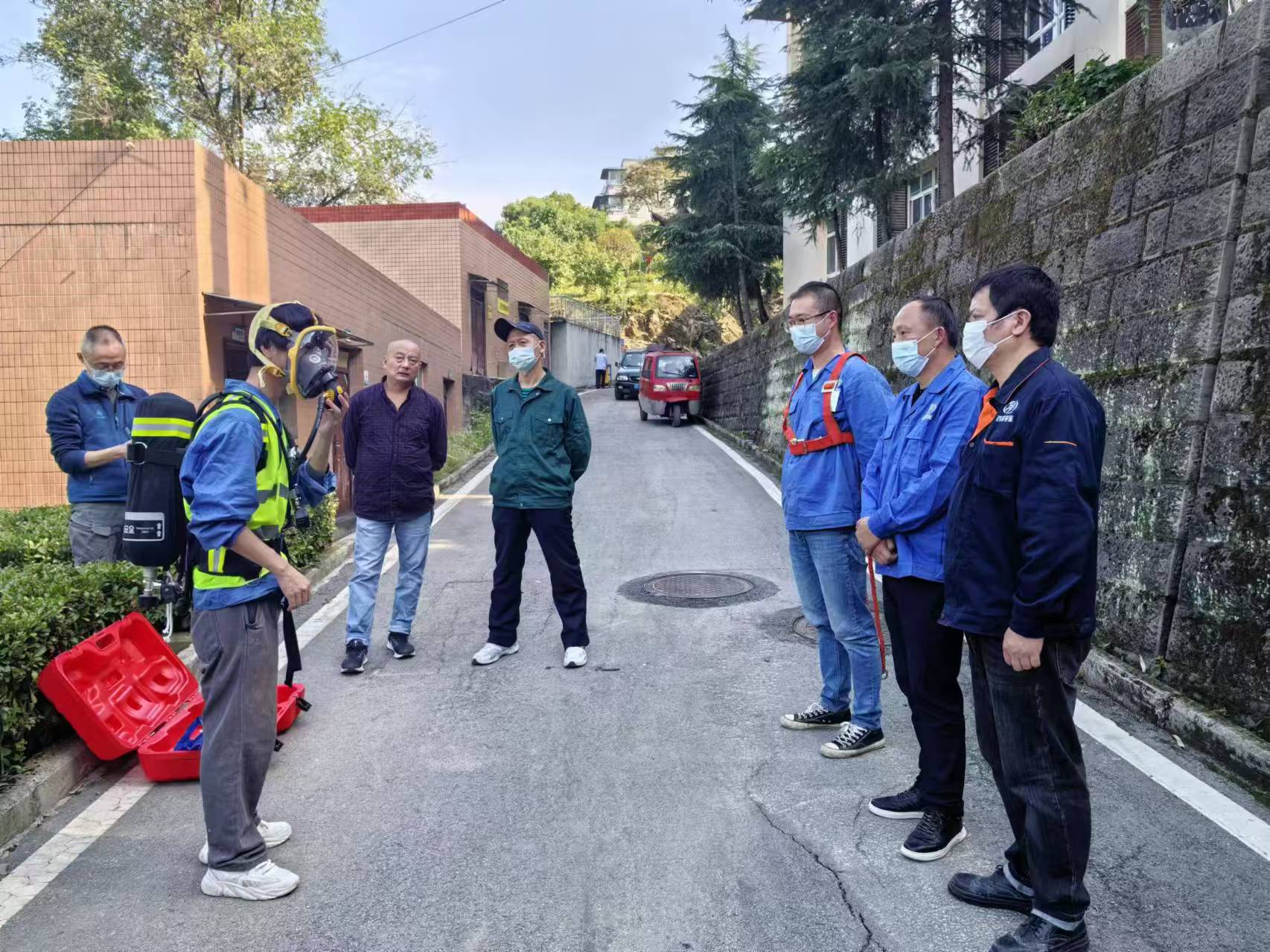 安全第一丨渝北人民医院及公卫中心歌乐山院区项目开展培训及应急演练